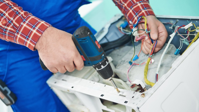 Hendek Eminçelik Eminçelik çamaşır makinesi kart tamiri – Su almama arızası orijinal parça ile giderildi. - Teknik servis örneği